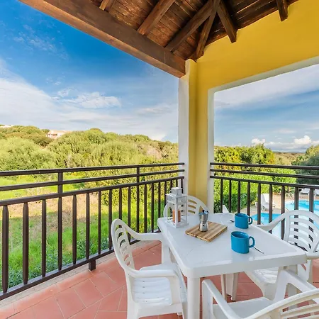 Apartmán Cozy Flat With Pool Near *