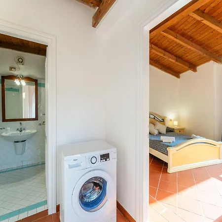 Cozy Flat With Pool Near *
