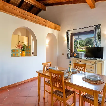 Cozy Flat With Pool Near Apartamento