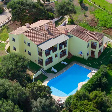 Apartamento Cozy Flat With Pool Near *